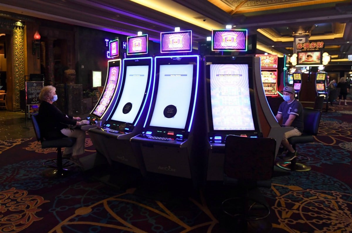 Nevada Casinos Win Nearly $567M in June, First Month Back in Business