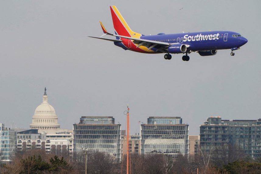 Southwest Airlines Bidding for Reagan National Airport Slot for Las Vegas