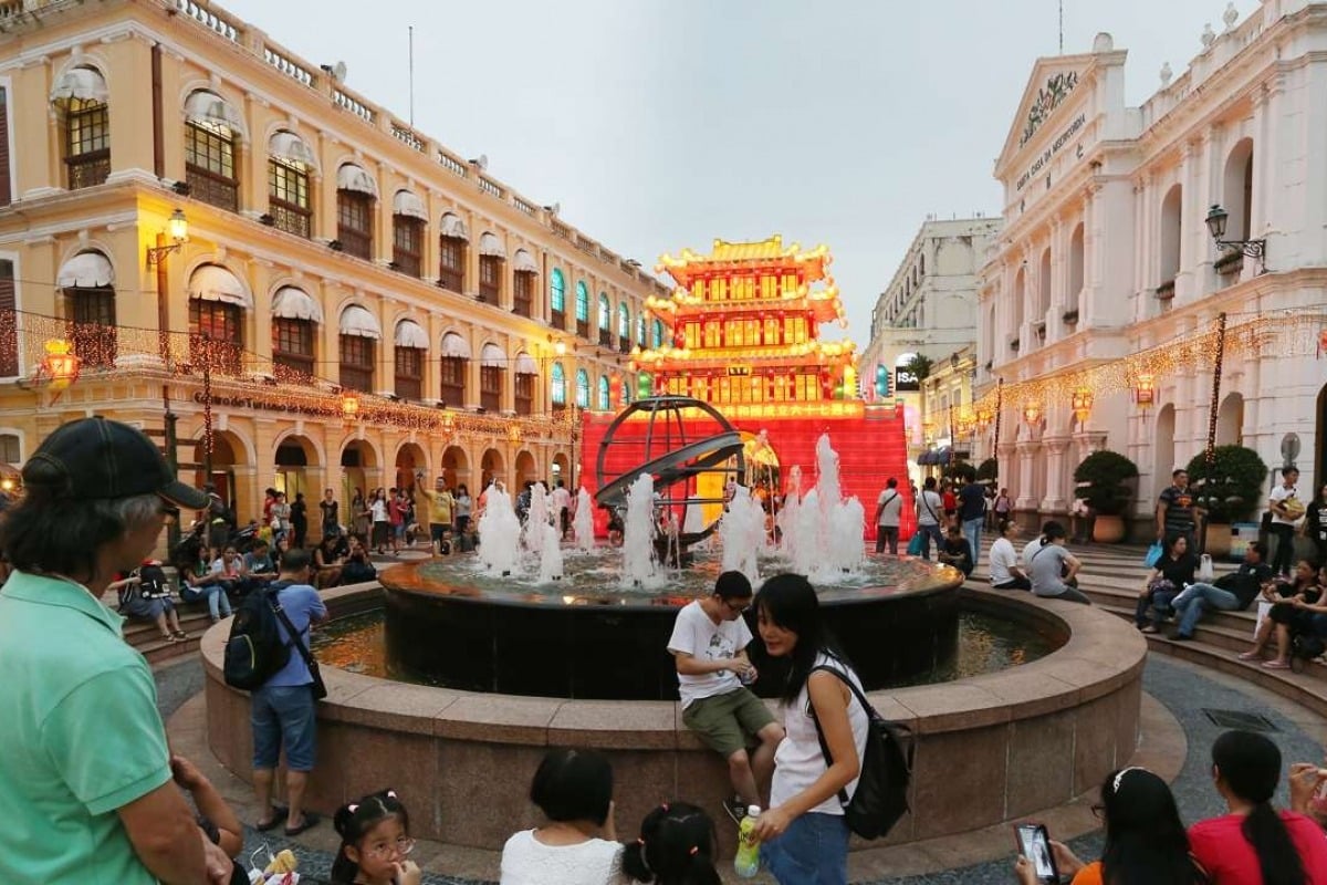 Macau July GGR Plunges 94.5 Percent, Still An Improvement Over June Decline