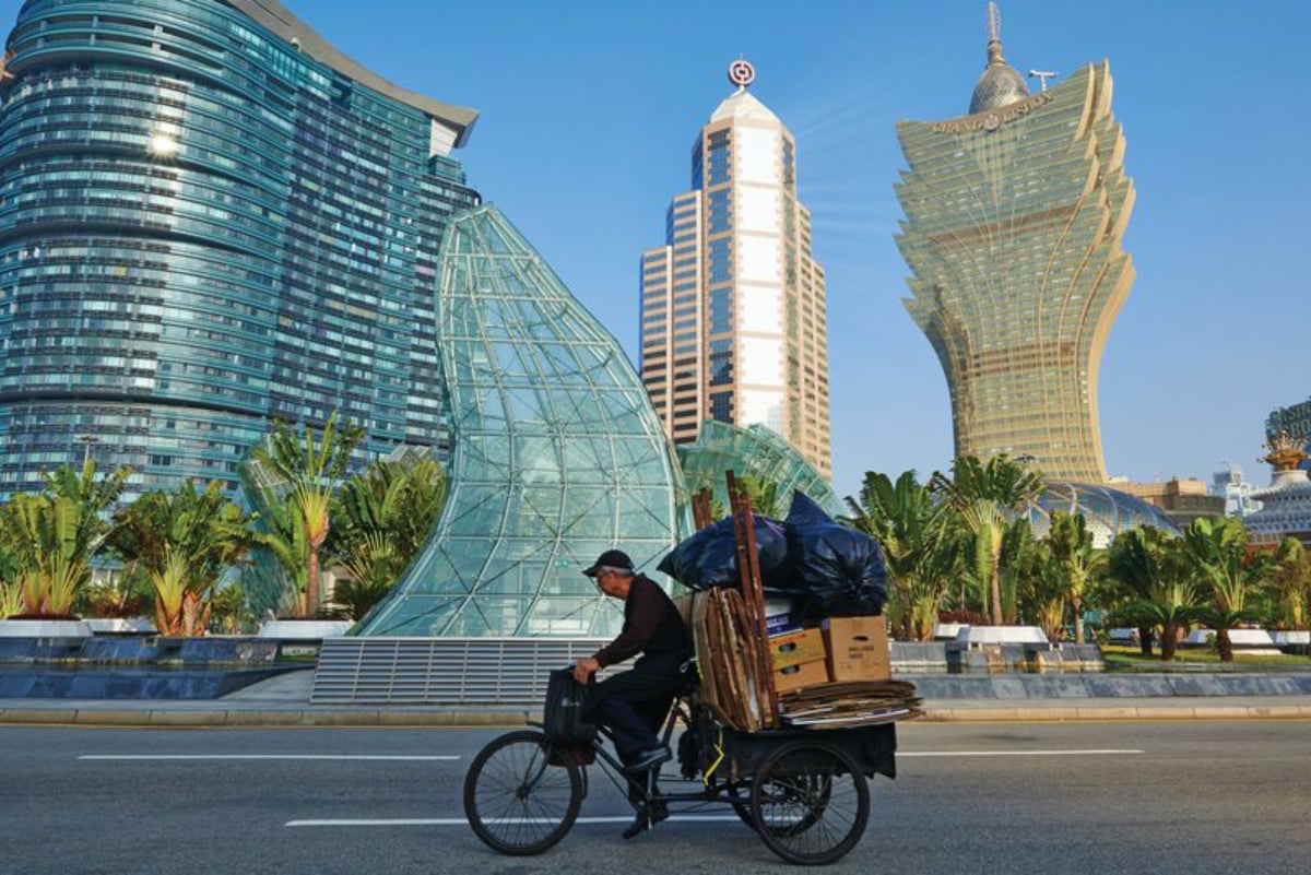 Macau Casino Recovery Continues, July Gaming Revenue Tops $1B