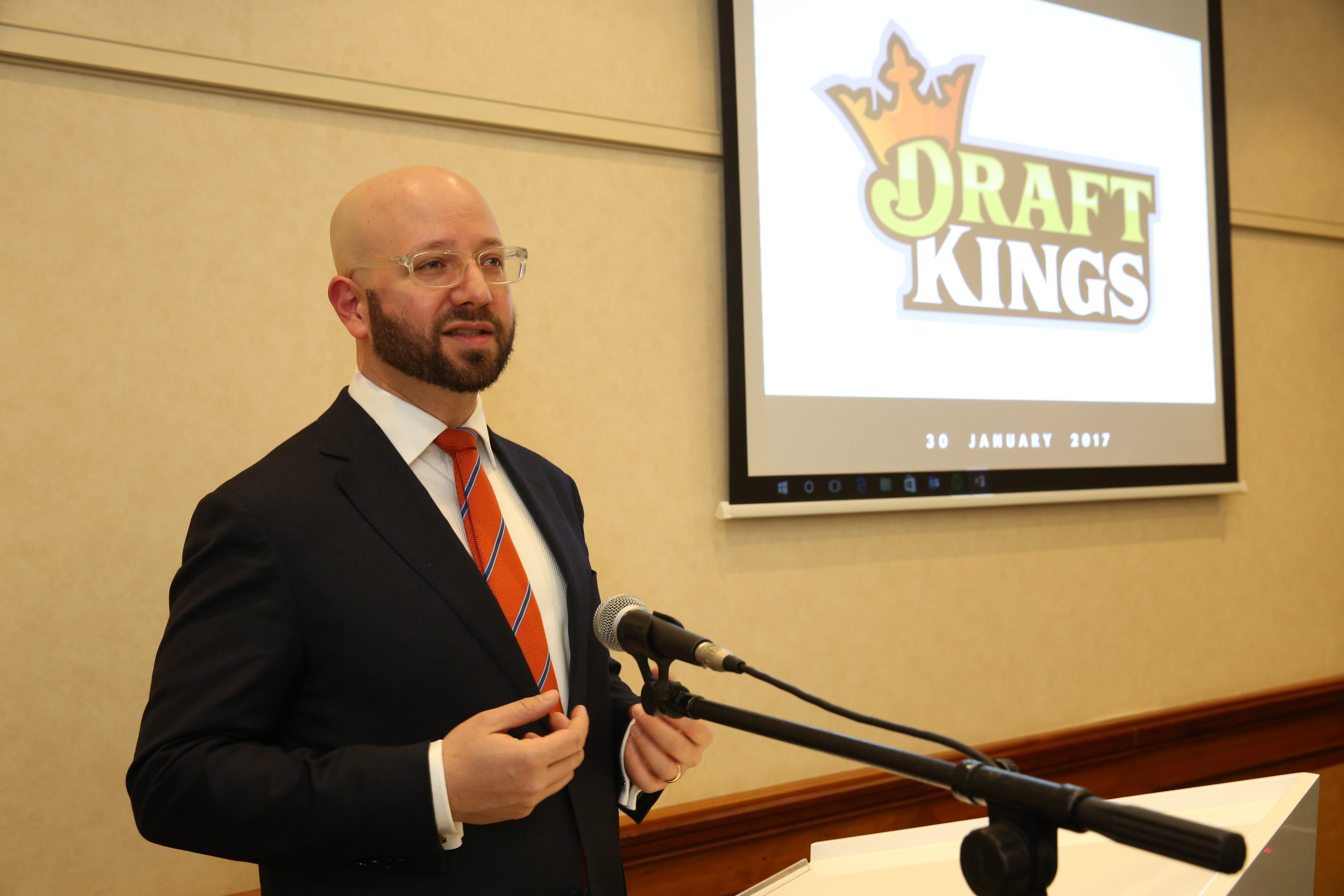 DraftKings CIO Jeffrey Haas Demands Social Gaming Regulation