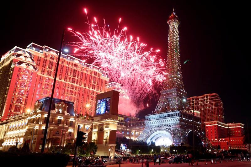 Macau Extends Winning Streak to 14 Months, September Casino Earnings Jump 16 Percent