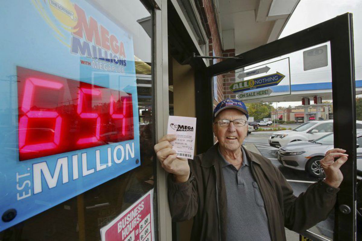 Mega Millions, Powerball Jackpots Total $999M for Drawings This Week