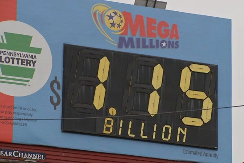 Mega Millions Jackpot Keeps Rolling Through Holidays, Top Prize Reaches $1.15B