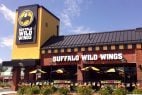 MGM Resorts, Buffalo Wild Wings Partnership Will Have Patrons Feasting on Burgers, Brews, And Bets