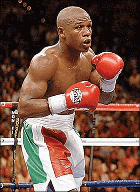 Right Hand Could Be Problem for Mayweather September Fight