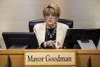 Las Vegas Mayor Carolyn Goodman Seeks to Widen Interstate 15