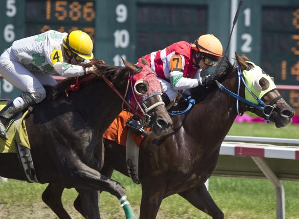 Suffolk Downs Boston Casino Vote Could Be Photo Finish