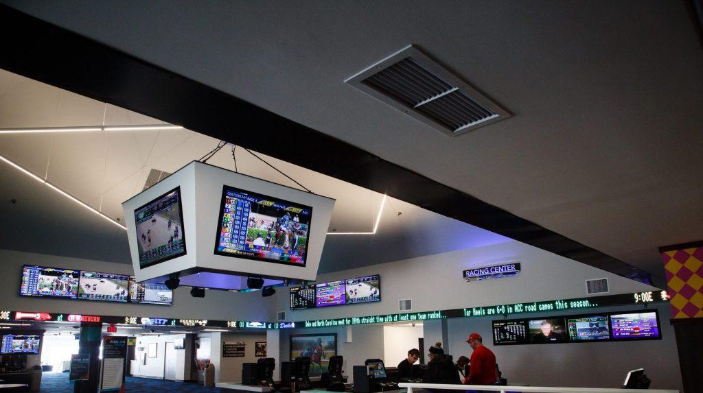 Prairie Meadows Expects Mobile Sports Betting Will Start When William Hill Opens Iowa Retail Book on Aug. 15