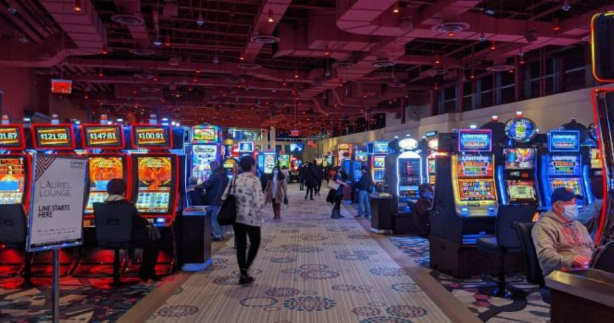 Harrah’s Philadelphia Removes 563 Slot Machines Following State Approval