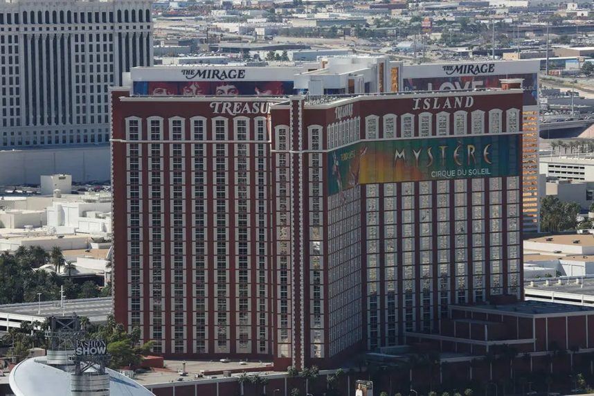 Treasure Island Bids Adieu to Mirage, Seeks to Lure Neighboring Guests