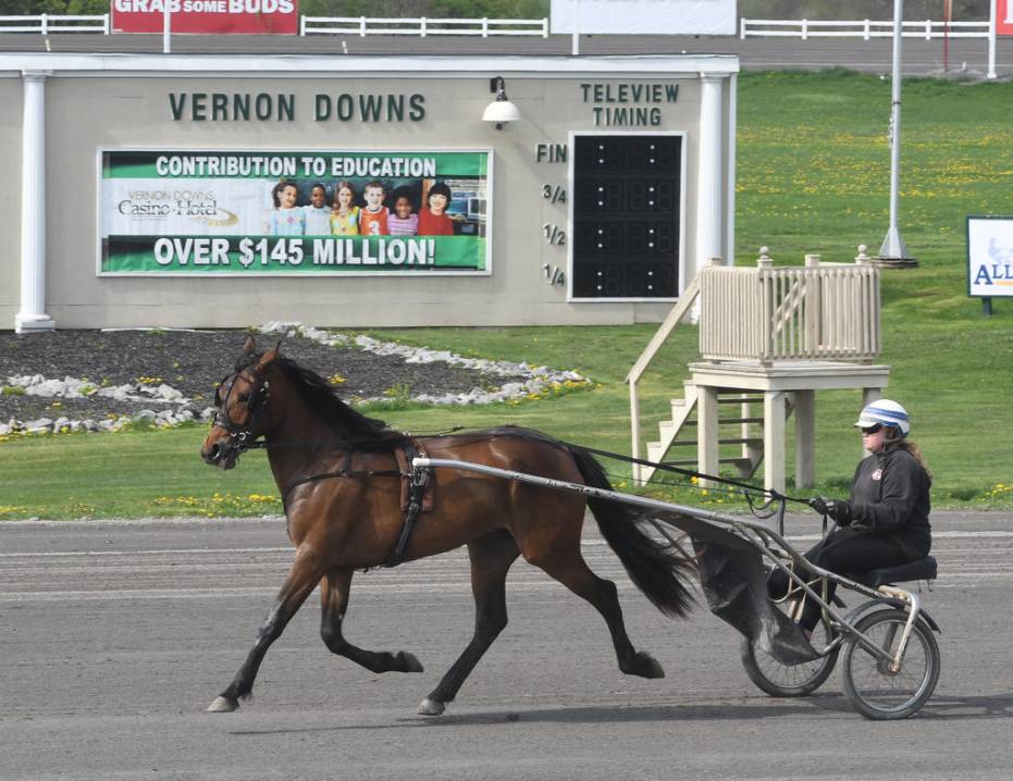 Vernon Downs Racino Dealt Lifeline, State Gives Owner Jeff Gural Tax Break